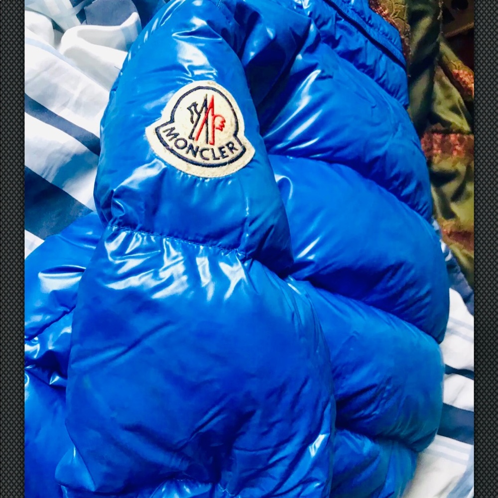 Moncler - Picture 3 of 7